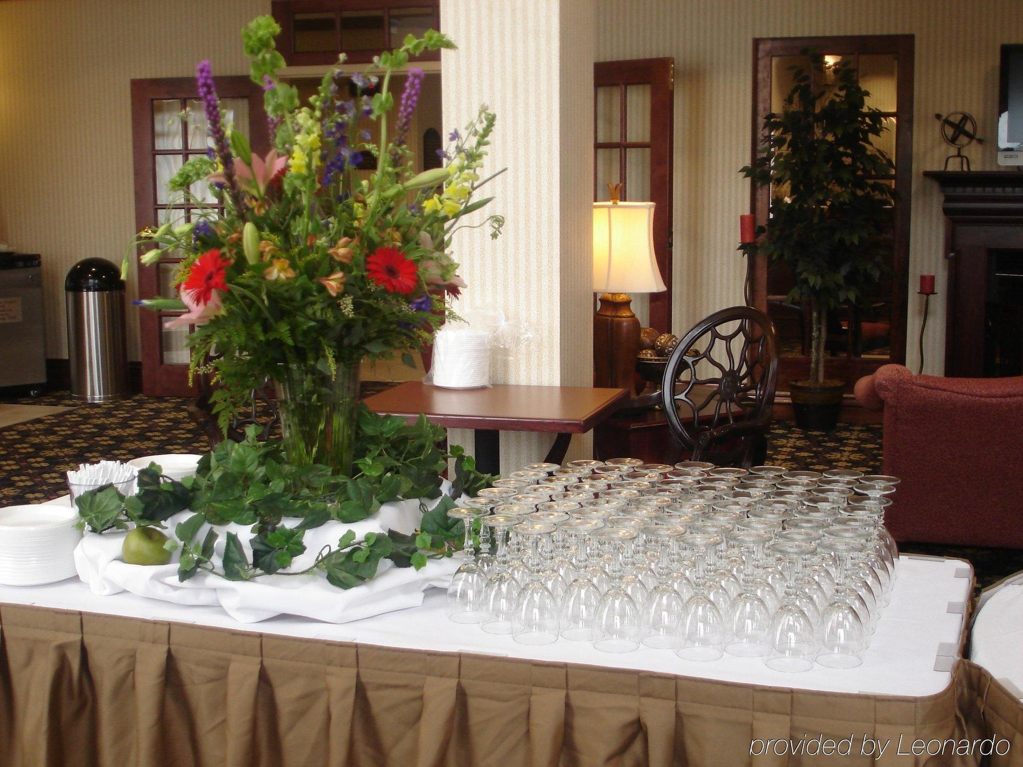 Holiday Inn Express Hotel & Suites Scott-Lafayette West By Ihg Restaurant photo