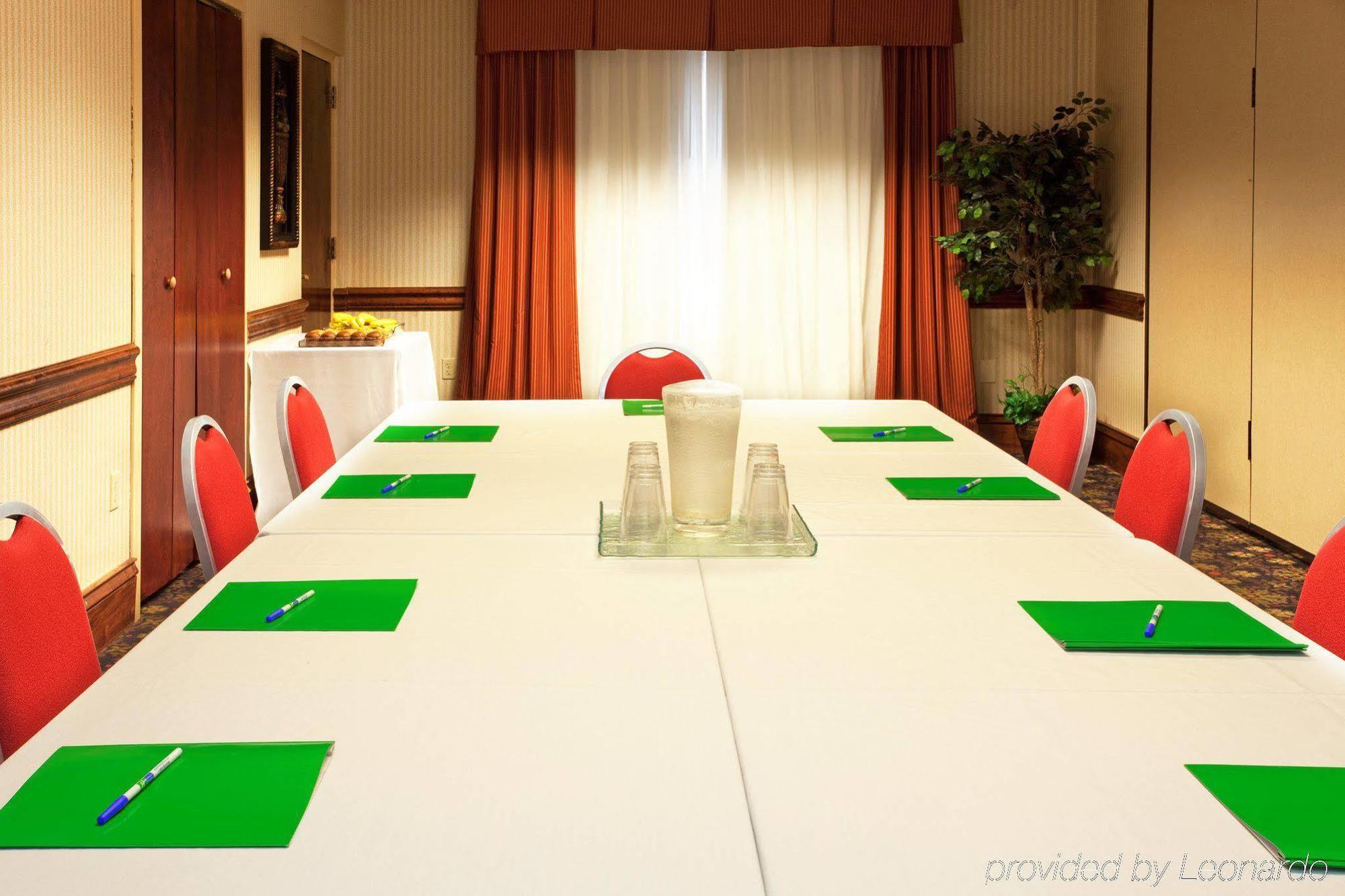 Holiday Inn Express Hotel & Suites Scott-Lafayette West By Ihg Business photo